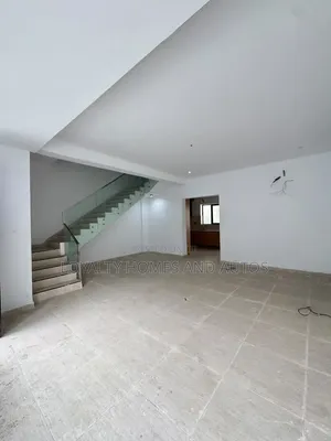 3 Bedroom Maisonette Don Sayarwa a Lekki Phase 1