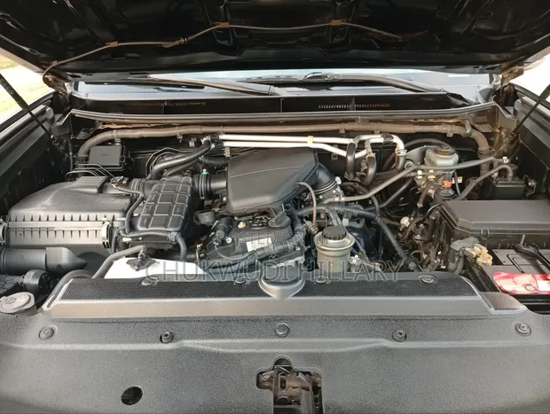 Toyota Land Cruiser Prado 2018 Baƙi - 1