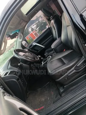 Toyota Land Cruiser Prado 2018 Baƙi
