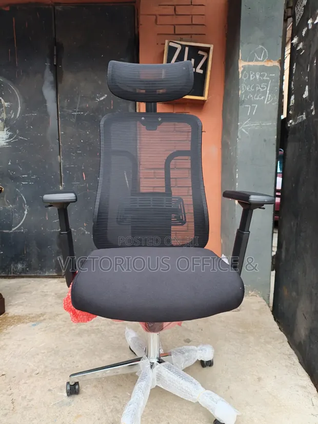 High-Back Ergonomic Mesh Office Chair - 1
