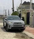 2018 Toyota Highlander Brown Foreign Used - 2