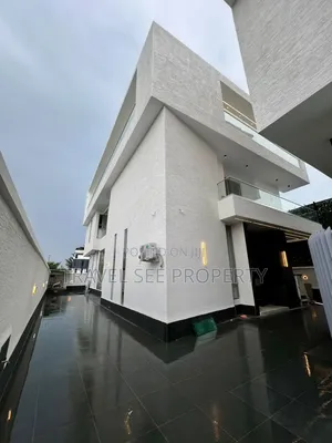 Furnished 5-Bedroom Duplex in Private Estate, Ikoyi