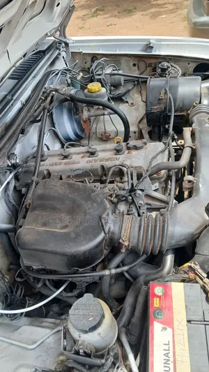 Nissan NP300 Hardbody Pickup