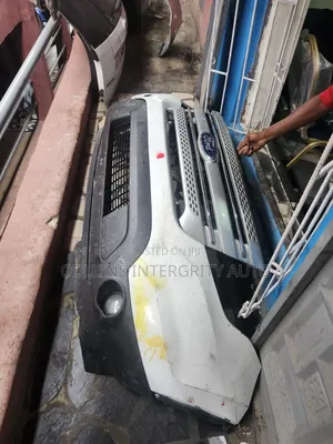 Ford Explorer Front Bumper (2011-2015)
