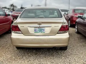 2005 Toyota Camry LE 2.4L Zinari