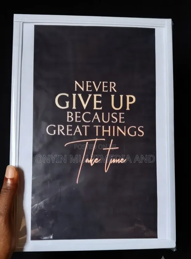 "Never Give Up" Inspirational PVC Wall Art - 1
