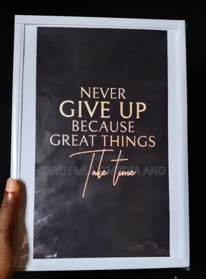 "Never Give Up" Inspirational PVC Wall Art