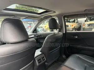 2017 Honda Accord - Black