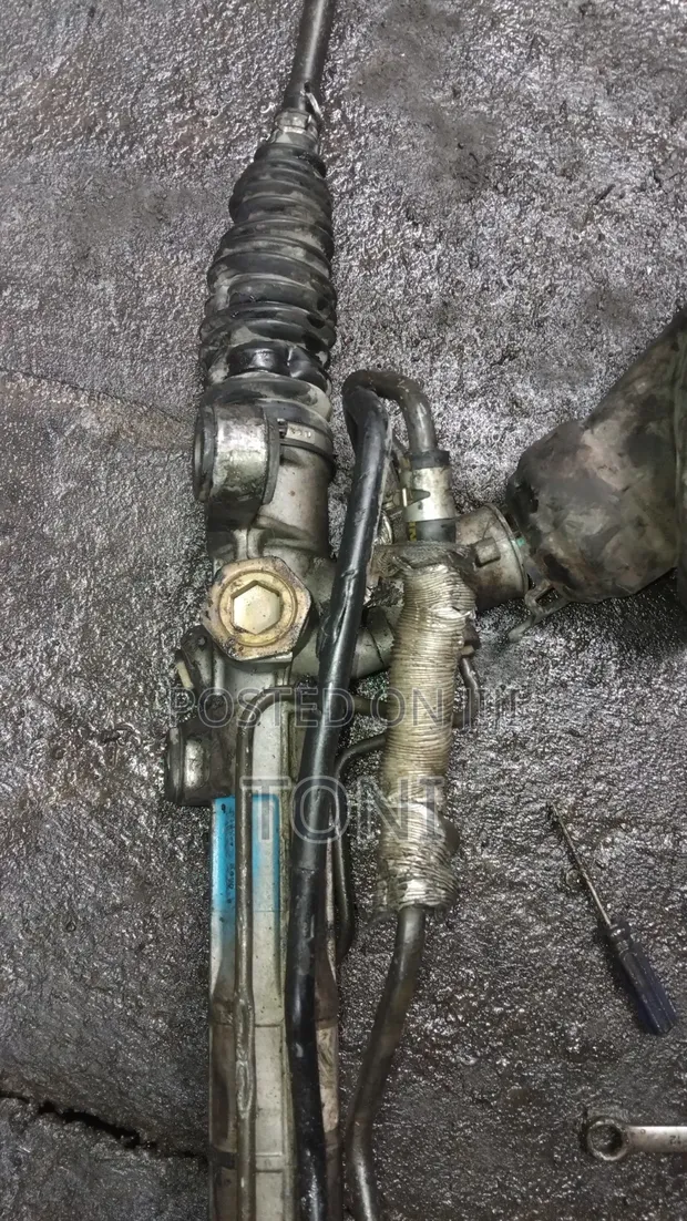 Used Toyota Matrix 2005 Steering Rack - 1