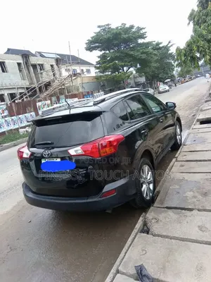 2014 Toyota RAV4 Limited 4dr SUV