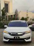 2017 Honda Accord Touring V6 Sedan - White - 2