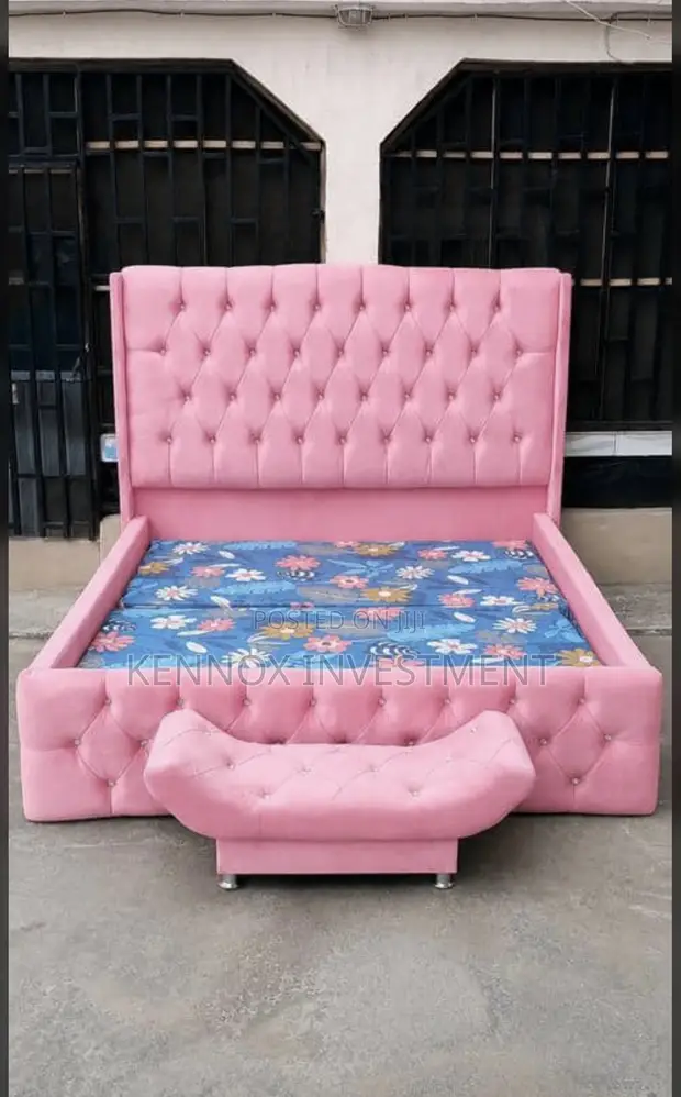 6x6 Bedframe with Ottoman, Quality Fabric - 1