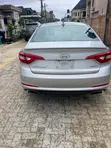 2017 Hyundai Sonata Sport Sedan FWD (2.4L) - Azurfa - 4