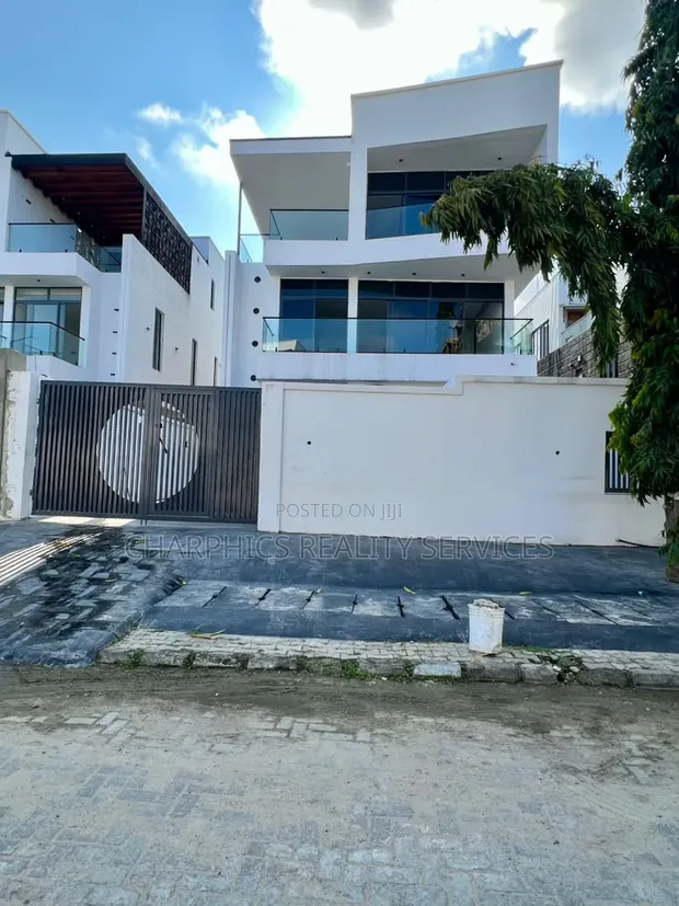 5-Bedroom Duplex for Sale in Lekki Phase 1 - 1