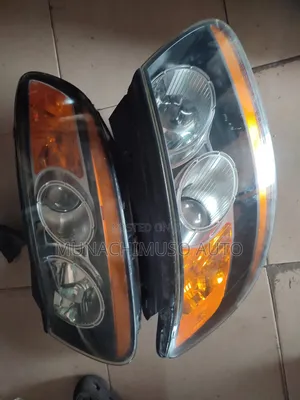 Headlamp for Hyundai Santa Fe (2008-2010)