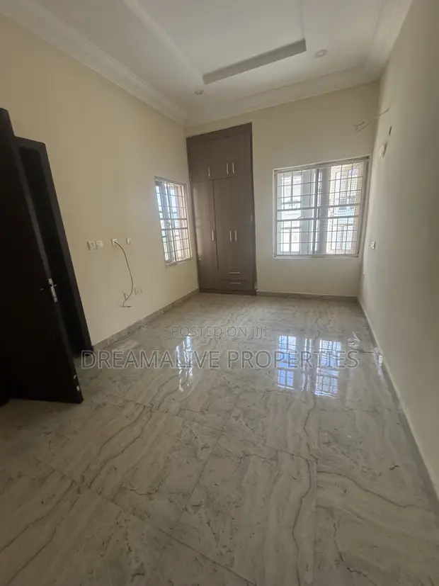 2 Bedroom Apartment for Rent in Jahi - 1