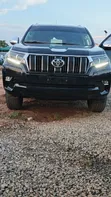 Toyota Land Cruiser Prado 2018 Black - 3