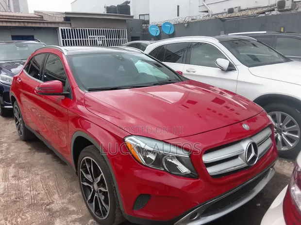 Mercedes-Benz GLA 250 2016 Red - 1