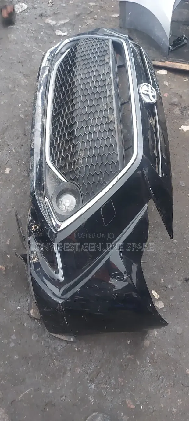 Toyota Yaris IA Cikakken Bumper na Gaba (Tokunbo) - 1