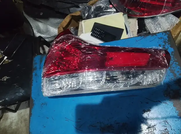 Brand New Toyota Sienna Tail Lights (2012-2017) - 1