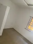 Gidan Kwana Mai Dakuna 1 Mai Cikakken Kayan Saka a City College, Karu don Hayarwa - 4