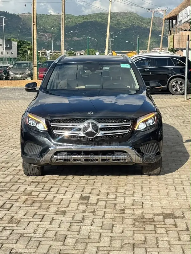 Mercedes-Benz GLC300 2018 Mai Amfani a Kasashen Waje - 1