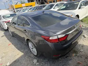 2015 Lexus ES 350 FWD Sedan - Shigo daga Amurka