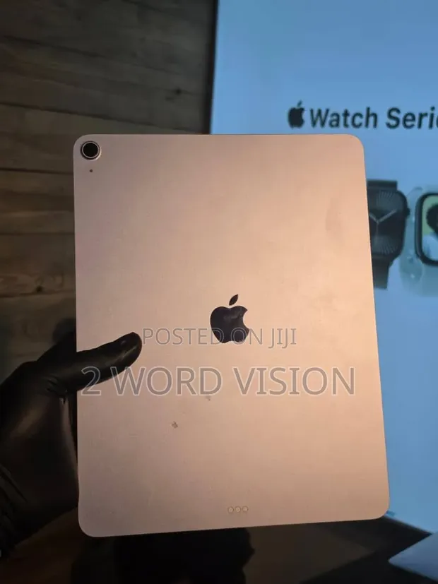 Apple iPad Air 13" (2025) 128GB - Na Amfani - 1