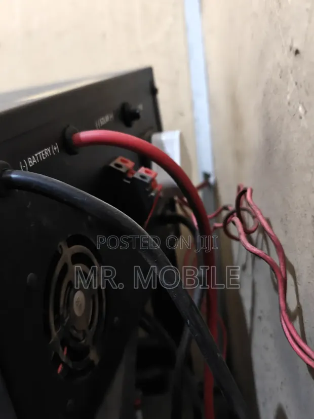 2.5KVA Hybrid Inverter (Babu Baturi) - 1