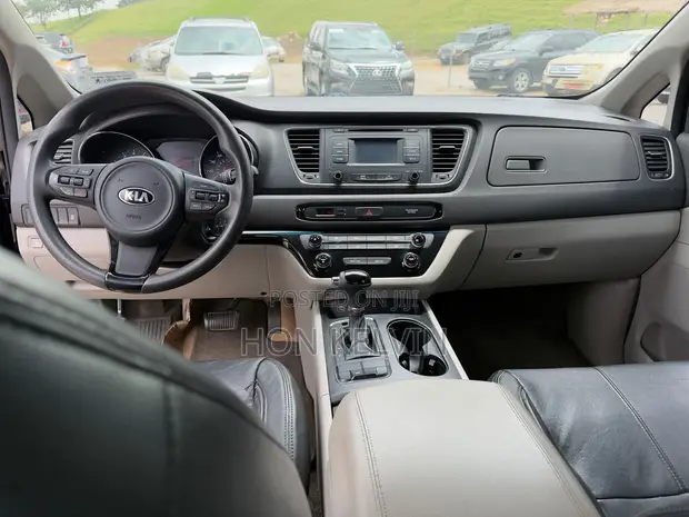 Kia Sedona L 2016 Black - 1