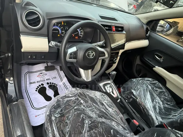 New Toyota Rush 2024 Black - 1