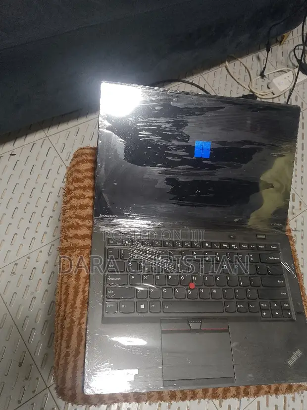 New Lenovo ThinkPad X1 Carbon Laptop - Core i5, 8GB RAM, 256GB SSD - 1
