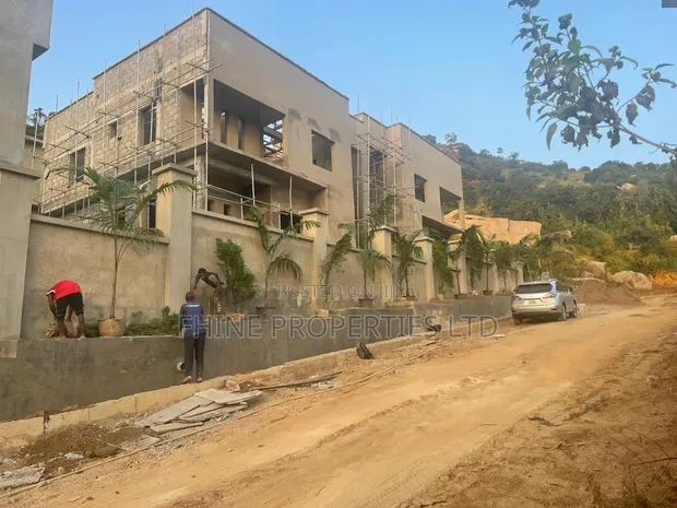 3 Bedroom Semi-Detached Duplex Don Sayarwa a Katampe Extension - 1