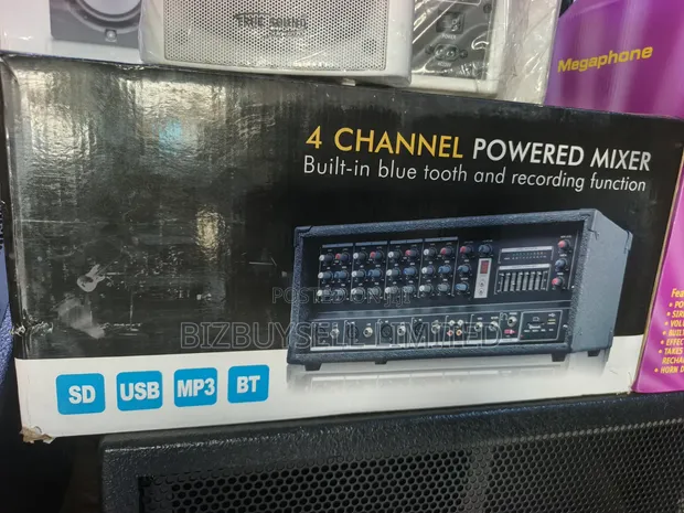 4-Channel Powered Audio Mixer Amplifier tare da Bluetooth - 1