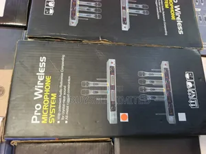 Pro 4-Channel Wireless Microphone System with Handheld Mics