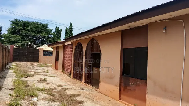 4 Bedroom Bungalow for Sale in Pipeline GRA, Ilorin South - 1