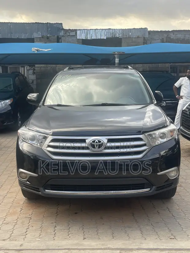 2014 Toyota Highlander Black Foreign Used - 1