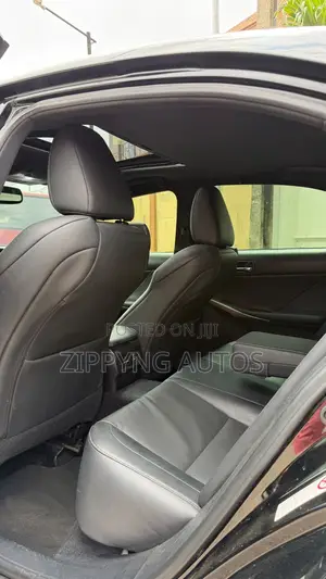 2015 Lexus IS 350 AWD Black