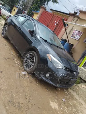 Toyota Corolla 2015 Blue