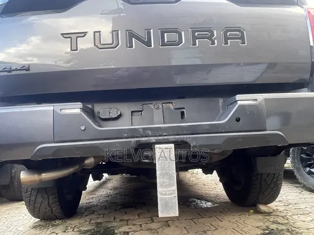 2023 Toyota Tundra Black - 1