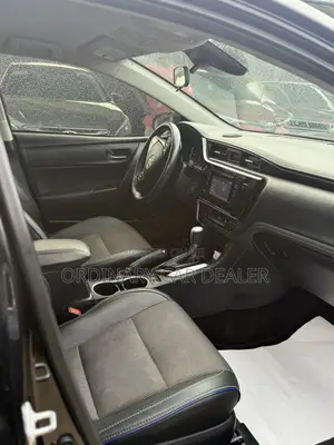 2017 Toyota Corolla SE Special Edition Sedan