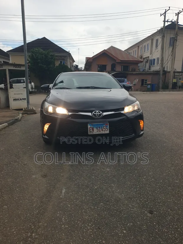 2017 Toyota Camry LE 2.5L Sedan - Wadda Akawo - 1