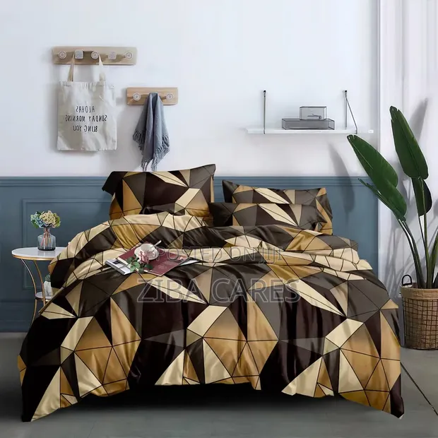 Super Thick Duvet Set with Bedsheets & 5 Pillowcases - 1