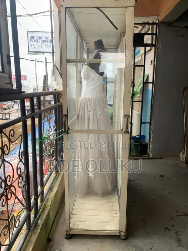 Used Aluminum Showcase - Home Interiors - 1
