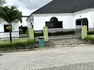 4 Bed Bungalow a cikin Cooperative Villa Estate don Siyarwa