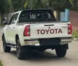 Toyota Hilux 2023 White - 3
