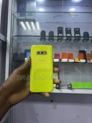 Samsung Galaxy S10e 128GB Yellow