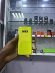 Samsung Galaxy S10e 128GB Yellow - 1