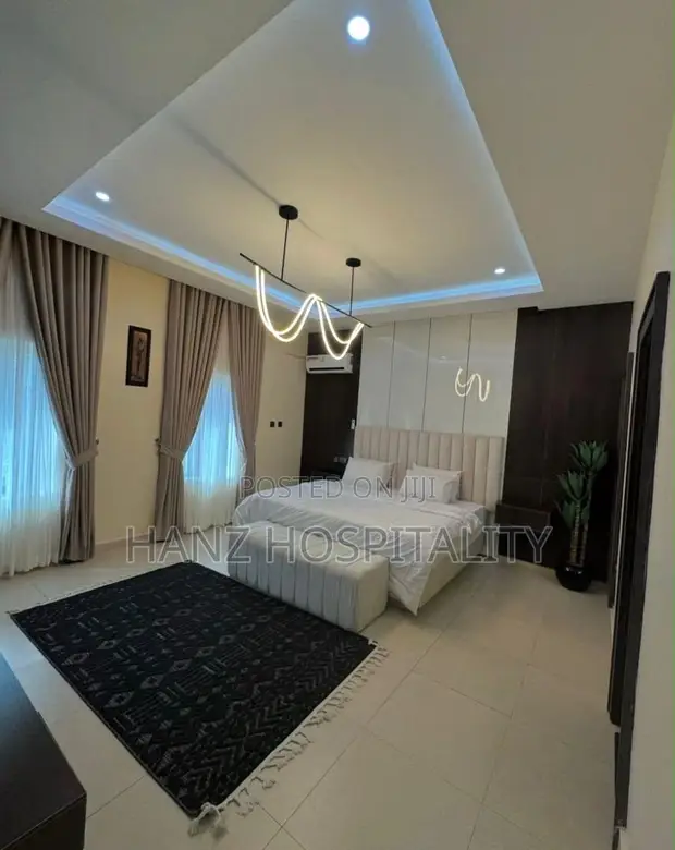 Spacious 3 Bedroom Shortlet Apartment Jahi - 1
