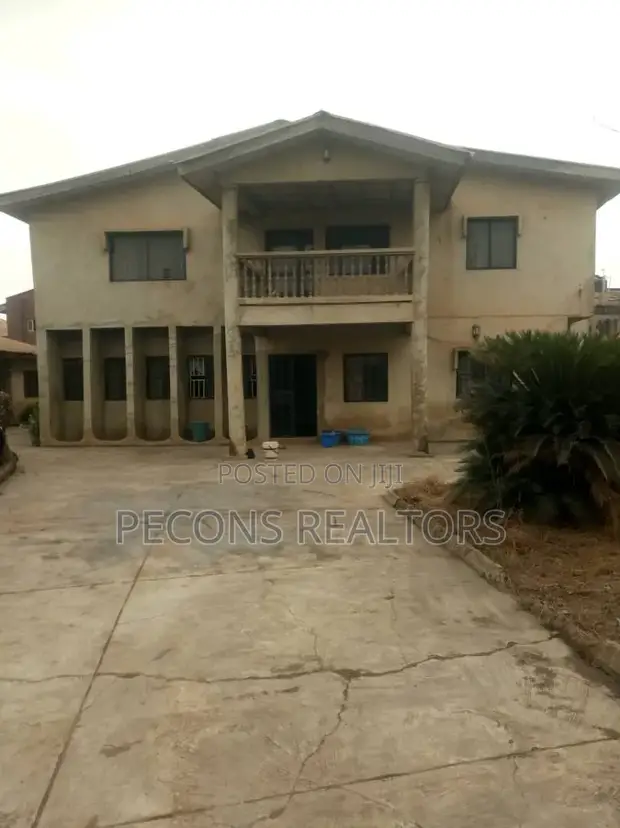 5-Bedroom Duplex for Sale a Omolayo, Ibadan - 1